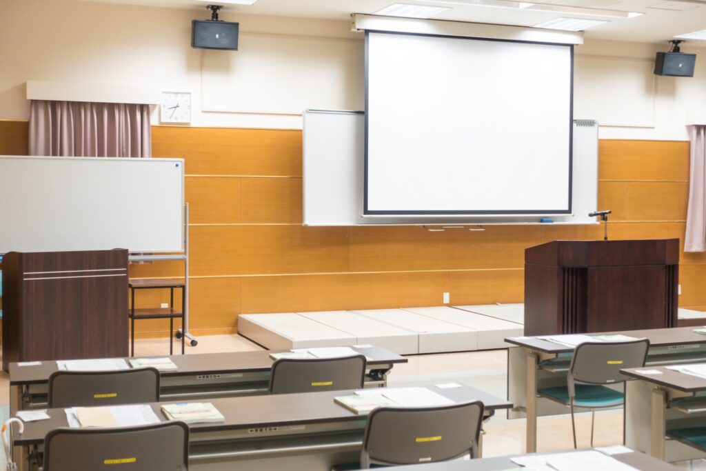 英会話スクールで英会話を習得するための学習環境は？