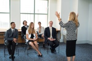 英会話スクールは外国人講師の方が上達は早い？